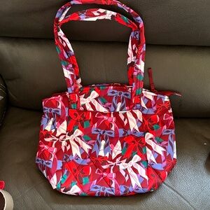 Vera Bradley bow show Glenna bag